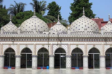 Tara Mosque (তারা মসজিদ)