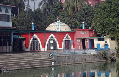 শাহ মখদুম মাজার, রাজশাহী